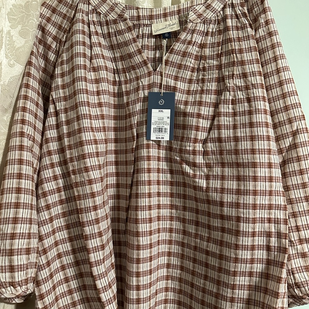 Universal Thread Blouse in Cream and Brown